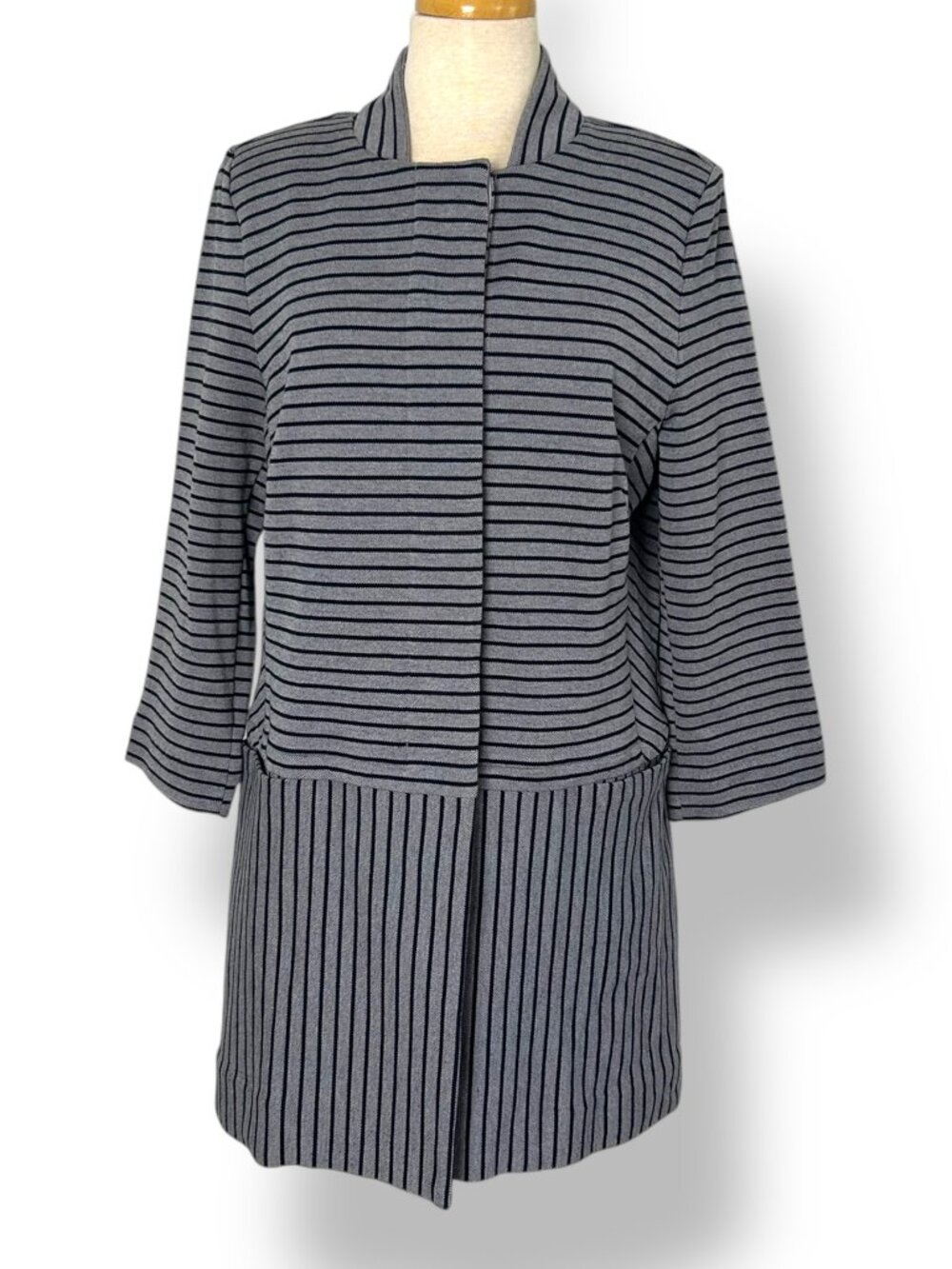 CAbi #5474 Dapple Stripe Car Coat Gray Blue Knit Jacket Ponte Knit Trench Sz L